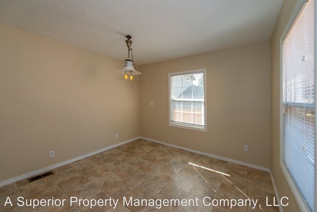 Building Photo - 3 br, 1.5 bath House - 1527 NW 10th St.