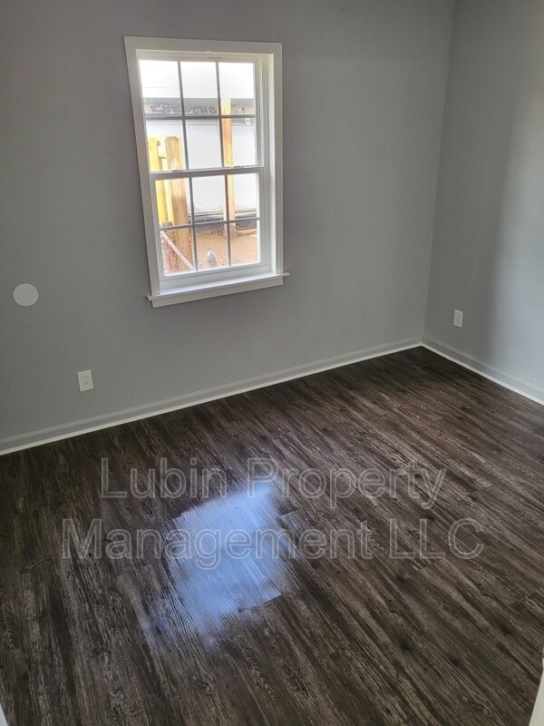 Foto del edificio - 3629 McDuff Ave