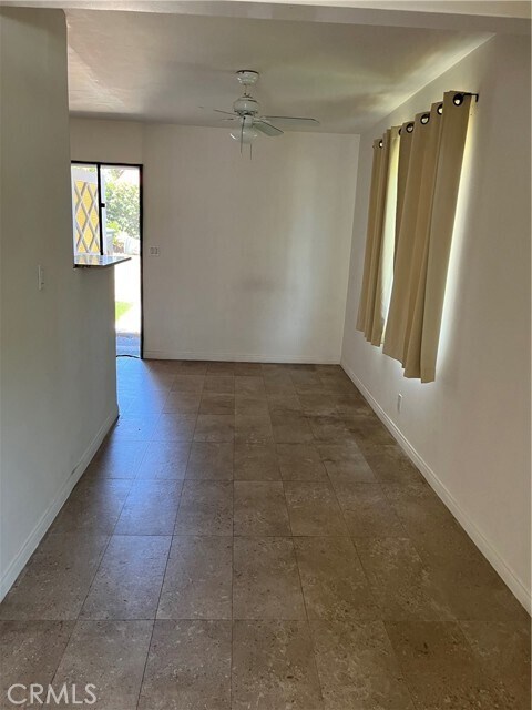 Building Photo - 680 W 18th St