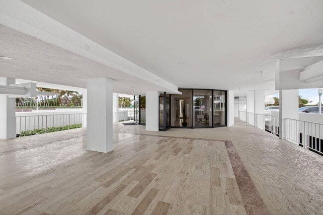 Building Photo - 1200 S Ocean Blvd
