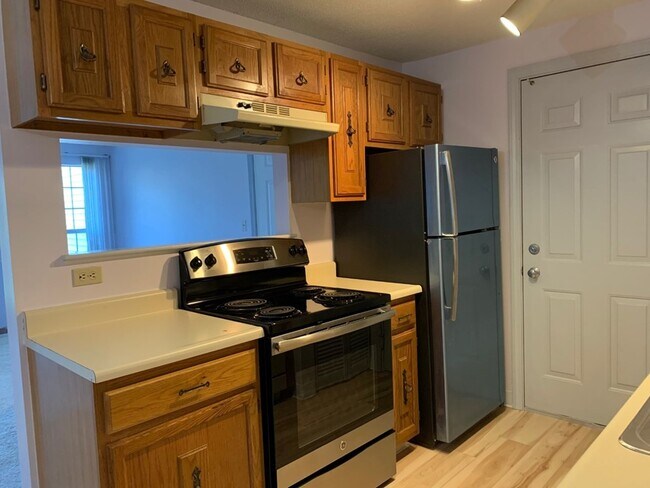 Building Photo - 36 Walden Dr