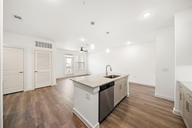Building Photo - 5550 Dancy Rd
