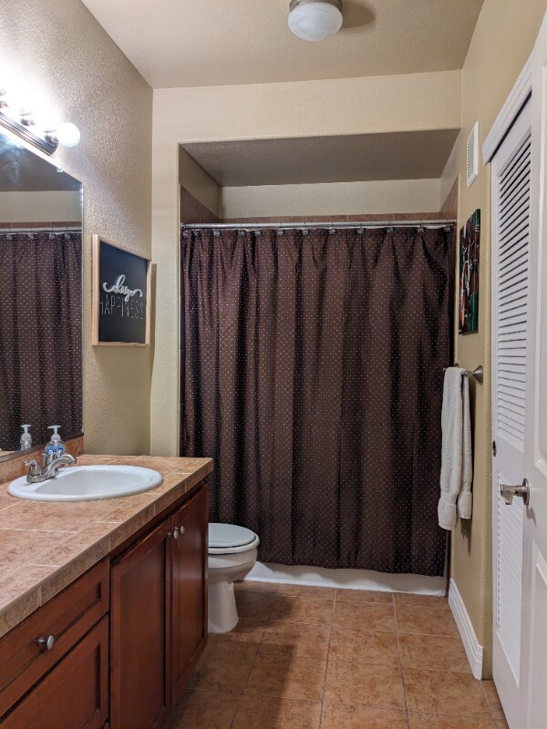 Building Photo - 9039 E Panorama Cir