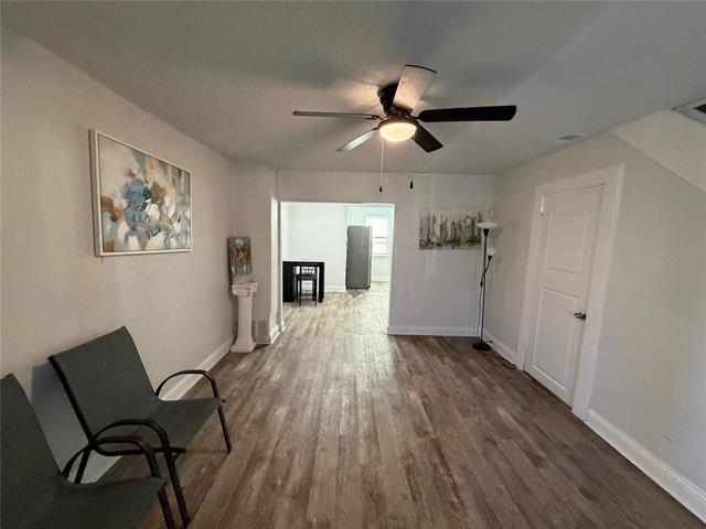 Building Photo - 222 E Woodin Blvd