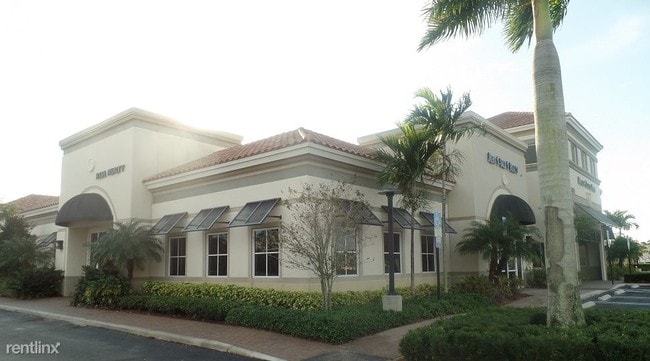 Building Photo - 420 South State Road 7