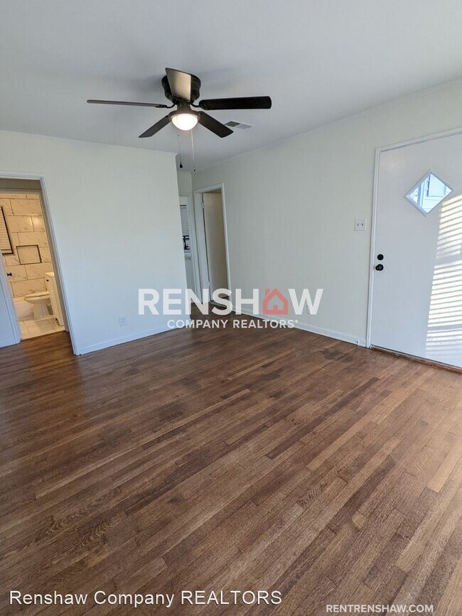Building Photo - 2 br, 1 bath House - 5028 Byron Rd
