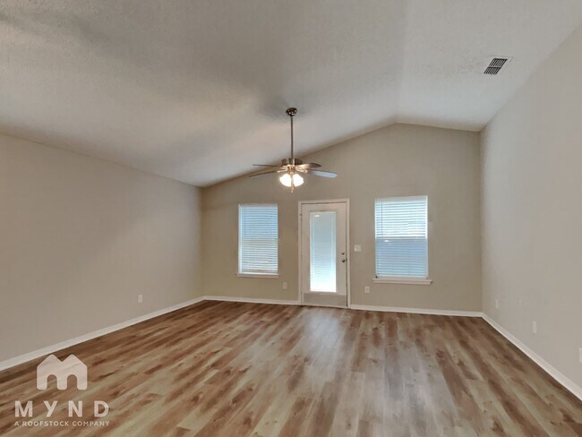 Foto del edificio - 1850 Penzance Pkwy