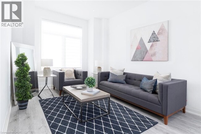 Building Photo - 388 Klein Cir