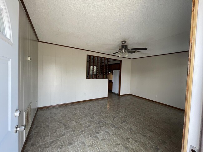 Building Photo - 1490 Joe Miller Rd
