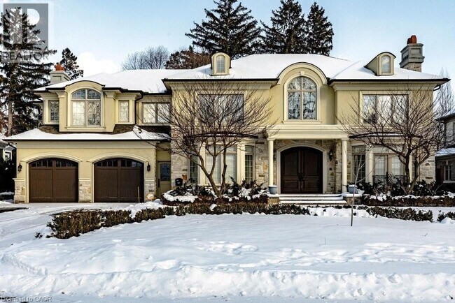 Photo du bâtiment - 847 Long Dr