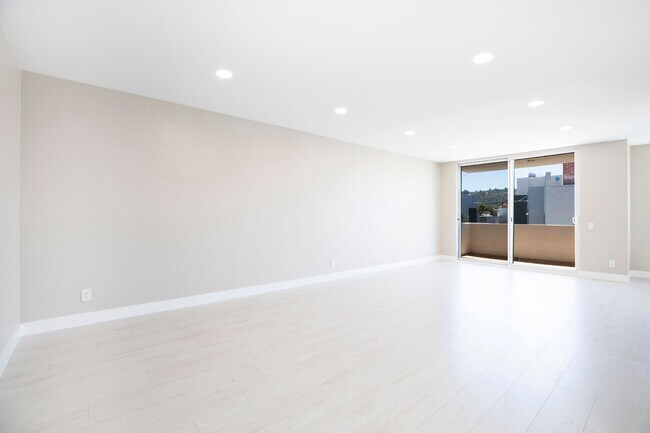 Foto del edificio - 4637 Willis Ave