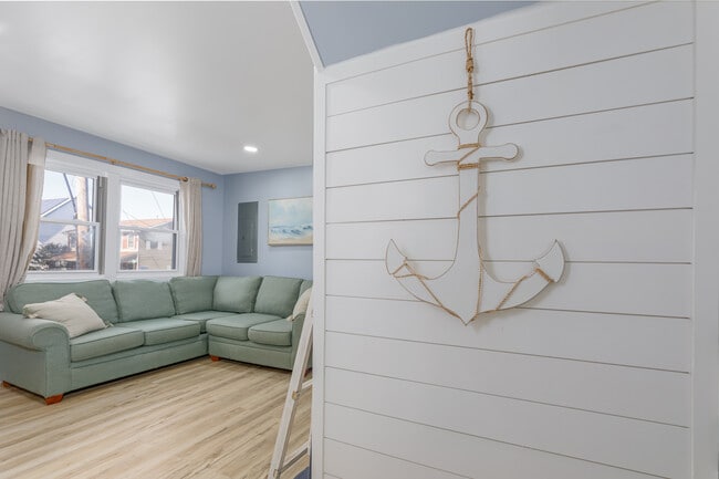 Building Photo - 5 Kenvil Rd