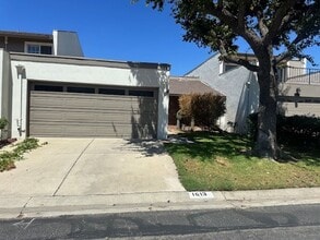 Building Photo - 1613 Dockside Ln