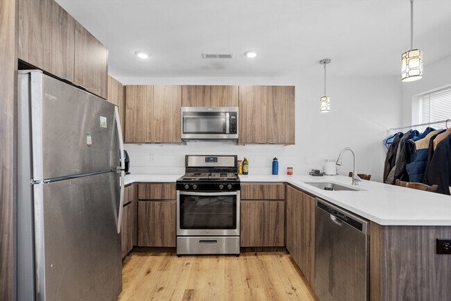 Foto del edificio - 211 W 9th St