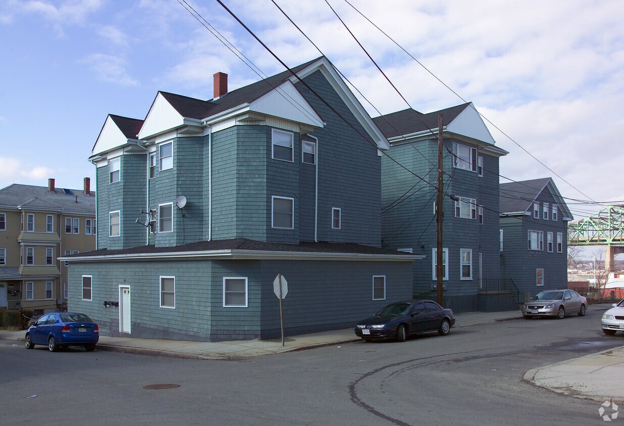 338 Ferry St, Fall River, MA 02721 Apartments in Fall River, MA
