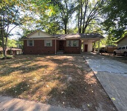 Building Photo - 3150 Parham St