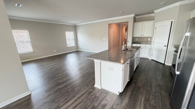 Building Photo - 223 Ivyleaf Dr