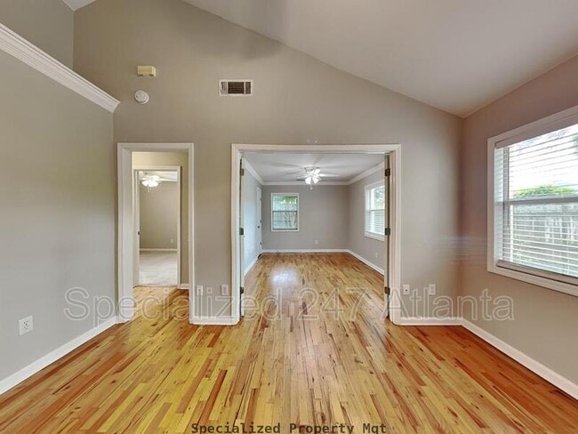 Building Photo - 1501 Stone Gate Ln SE