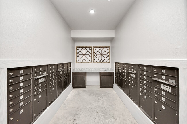 Foto del edificio - Westheimer Garden Villas Senior Living
