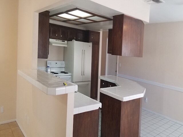 Building Photo - 3545 Moraga Dr