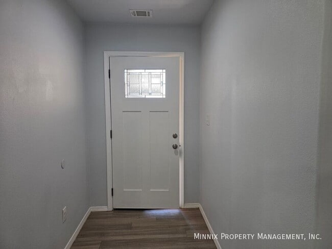 Building Photo - 1647 Wrigley Dr