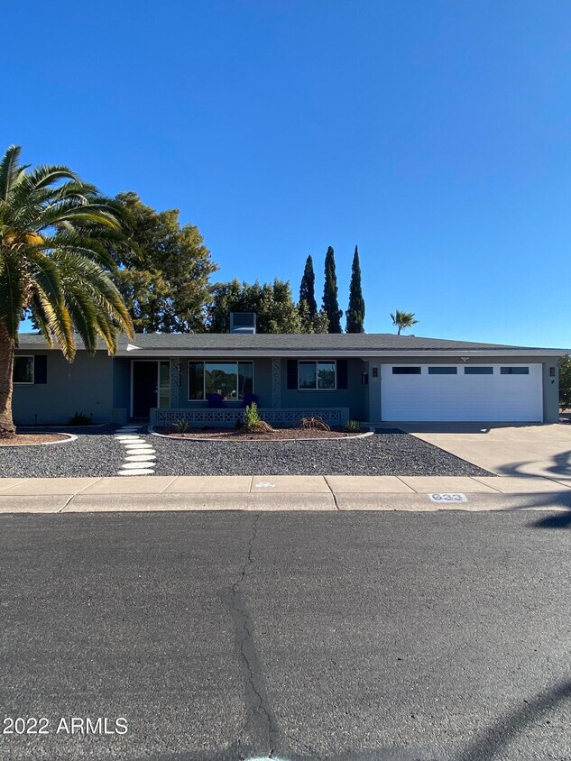 Primary Photo - 633 N 61st Pl