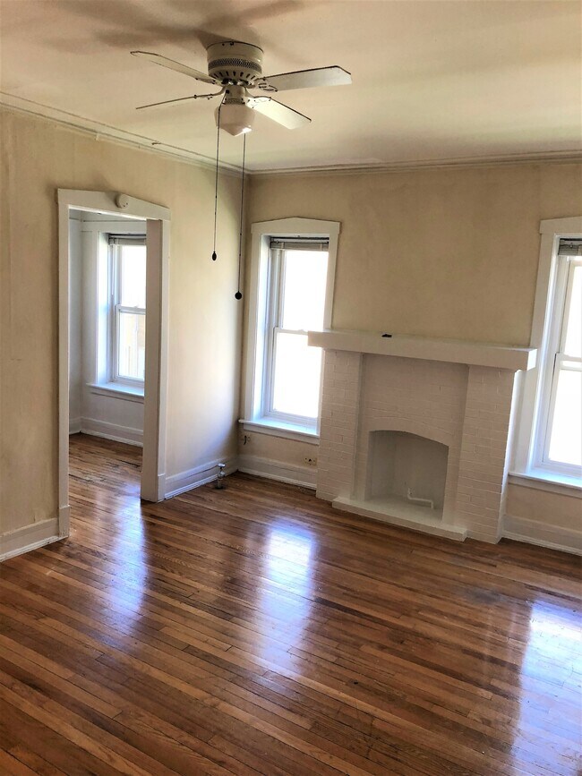 Foto del edificio - 6538 N Lakewood Ave