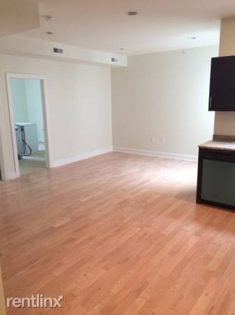 Building Photo - 2 br, 1 bath Apartment - 331 N 40 th Street