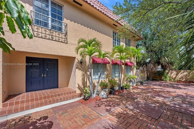 Foto del edificio - 1545 Miami Rd