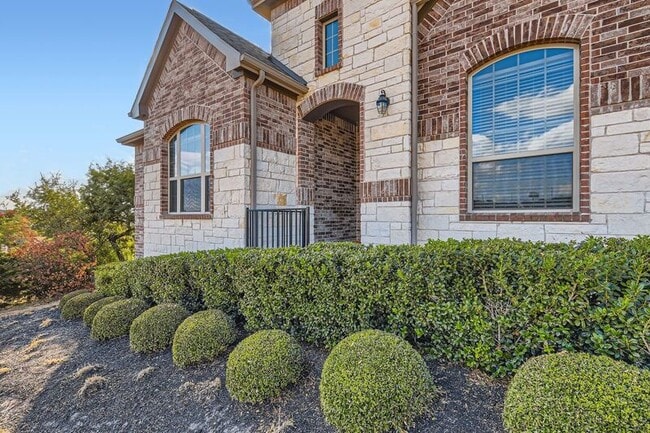 Building Photo - 21808 Esmeralda Dr