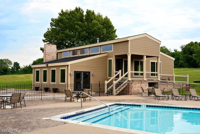 Building Photo - 8031 NW Milrey Dr