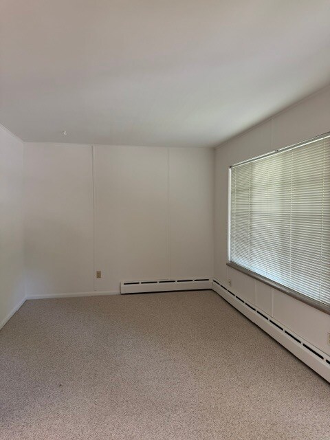 Foto del edificio - 985 Northwood St
