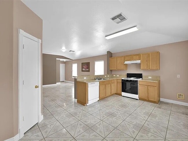 Foto del edificio - 731 Remwick Dr
