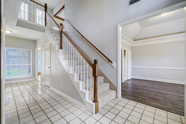 Foto del edificio - 15014 Lantern Creek Ln