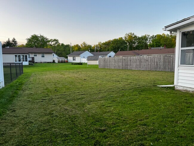 Building Photo - 416 Lemae St