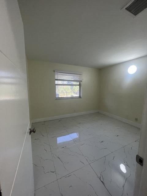 Foto del edificio - 4885 Arjaro Dr
