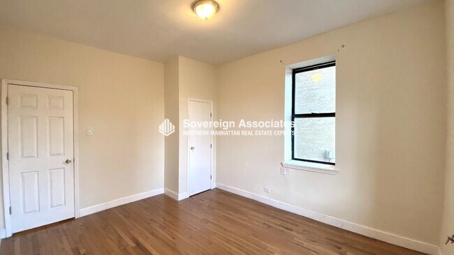 Foto del edificio - 1803 Riverside Dr