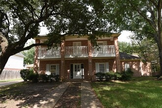 Building Photo - 1807 Brookchester Dr
