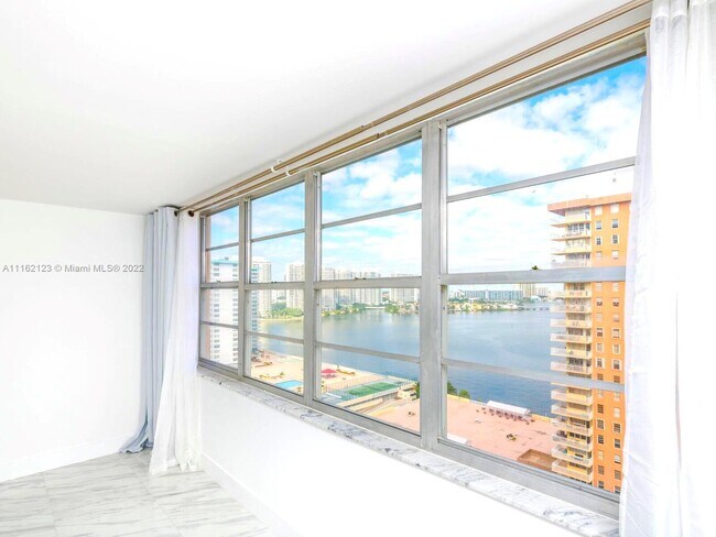 Foto del edificio - 250 174th St