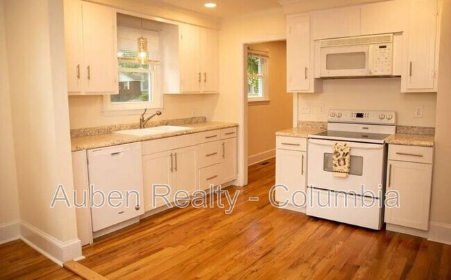 Building Photo - 1420 S Kilbourne Rd