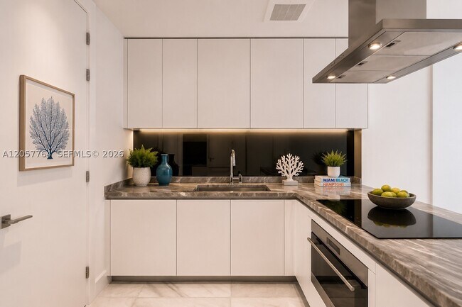 Foto del edificio - 700 NE 26th St