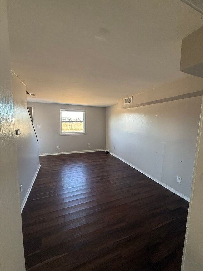 Foto del edificio - 1705 Lamb Ave