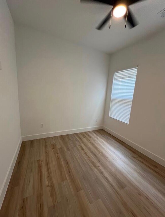 Foto del edificio - 4101 Stassen St