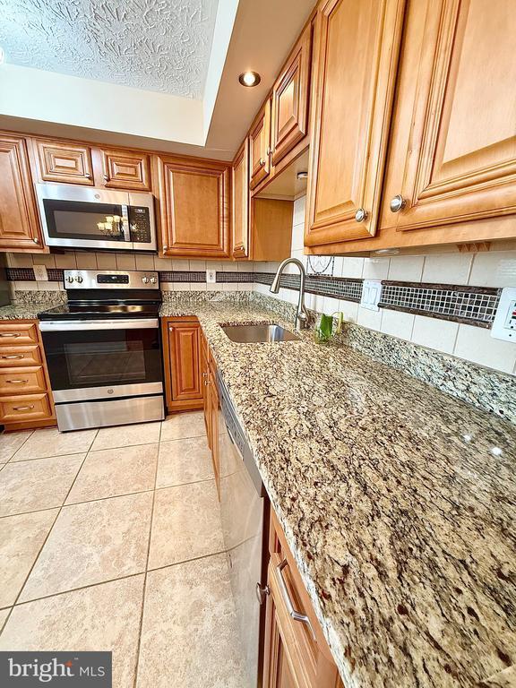 Foto del edificio - 5579 Glasgow Woods Ct
