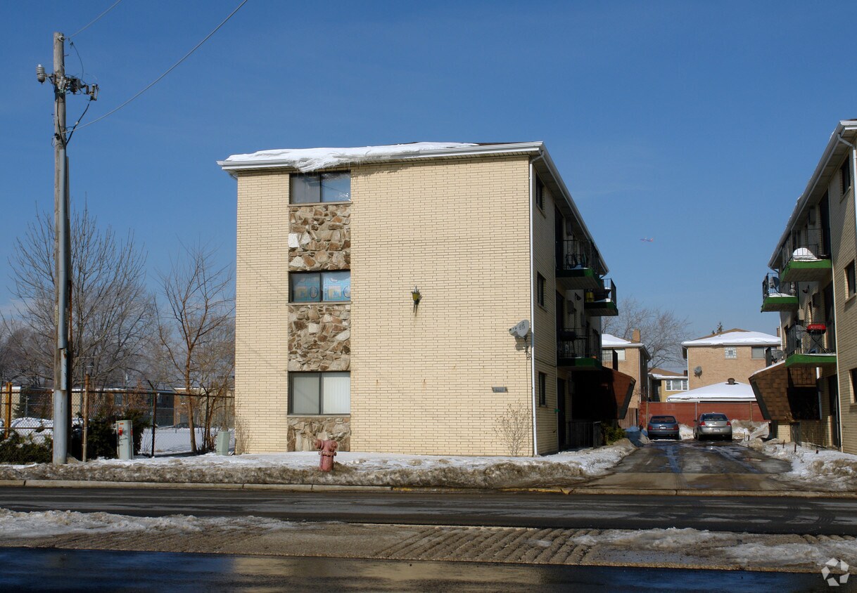 Foto del edificio - 6216-6228 W 65th St