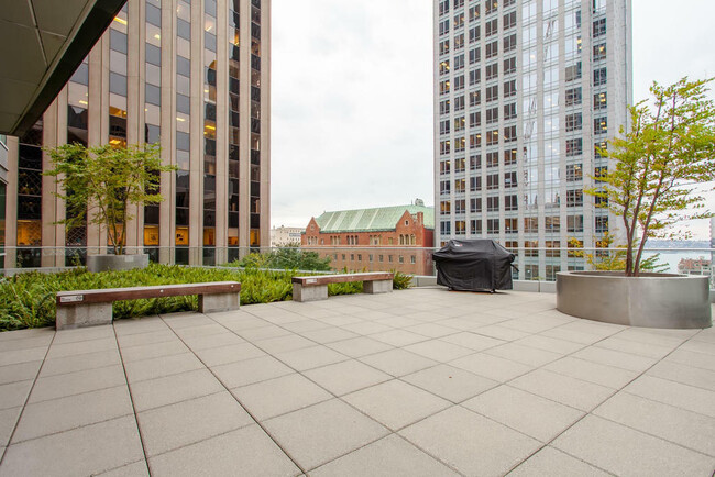 Foto del edificio - 909 5th Ave