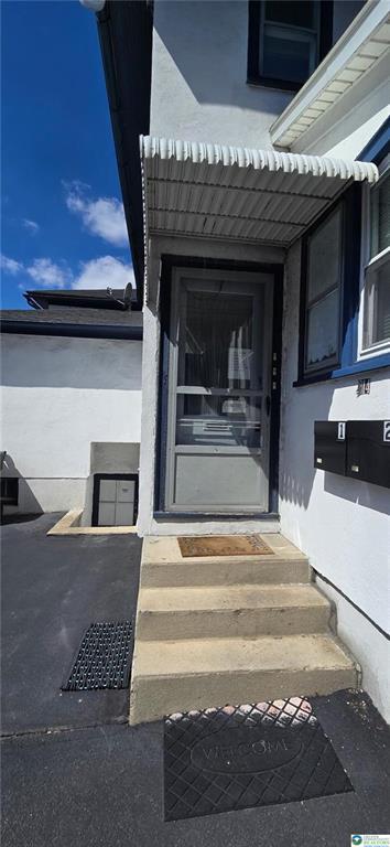 Building Photo - 214 W Main St