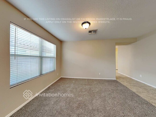 Foto del edificio - 11219 E Quicksilver Ave