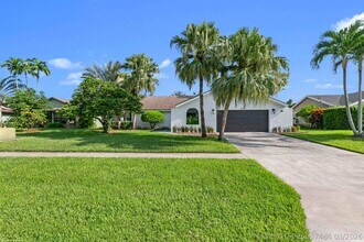 Building Photo - 13781 Barberry Dr