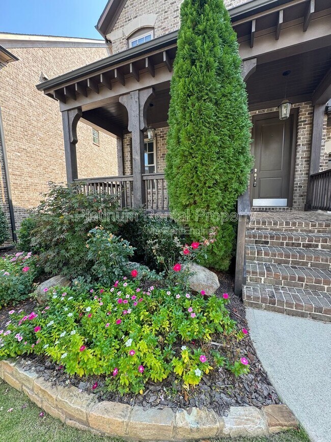 Building Photo - 3578 Strath Dr